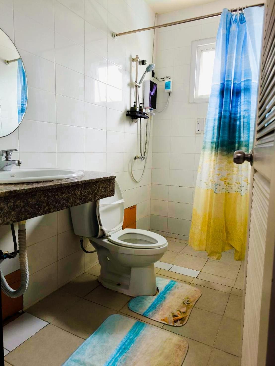 Nu Phuket Airport Resident 1 Bed & Breakfast Nai Yang Beach Стая снимка