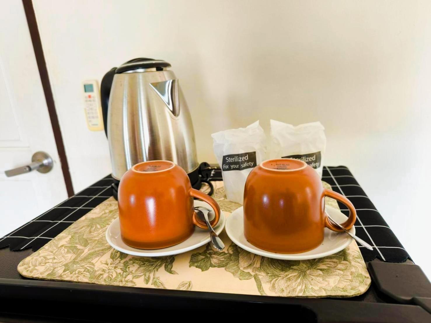 Nu Phuket Airport Resident 1 Bed & Breakfast Nai Yang Beach Екстериор снимка